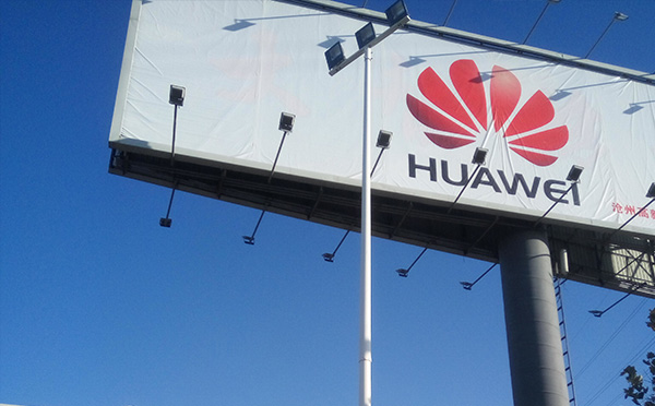 聚氨酯泡沫濕熱老化助劑在體育場館跑道底層材料中的防腐蝕與耐候性應用